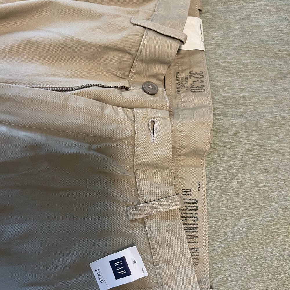 Brand new men’s Khaki pants